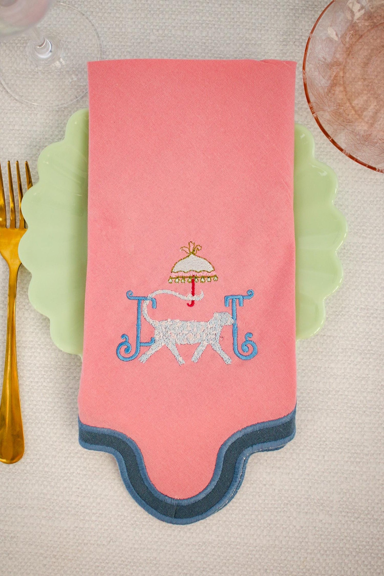 Embroidered Cheetah Parasol Napkin: Scalloped Cotton Dinner Napkin
