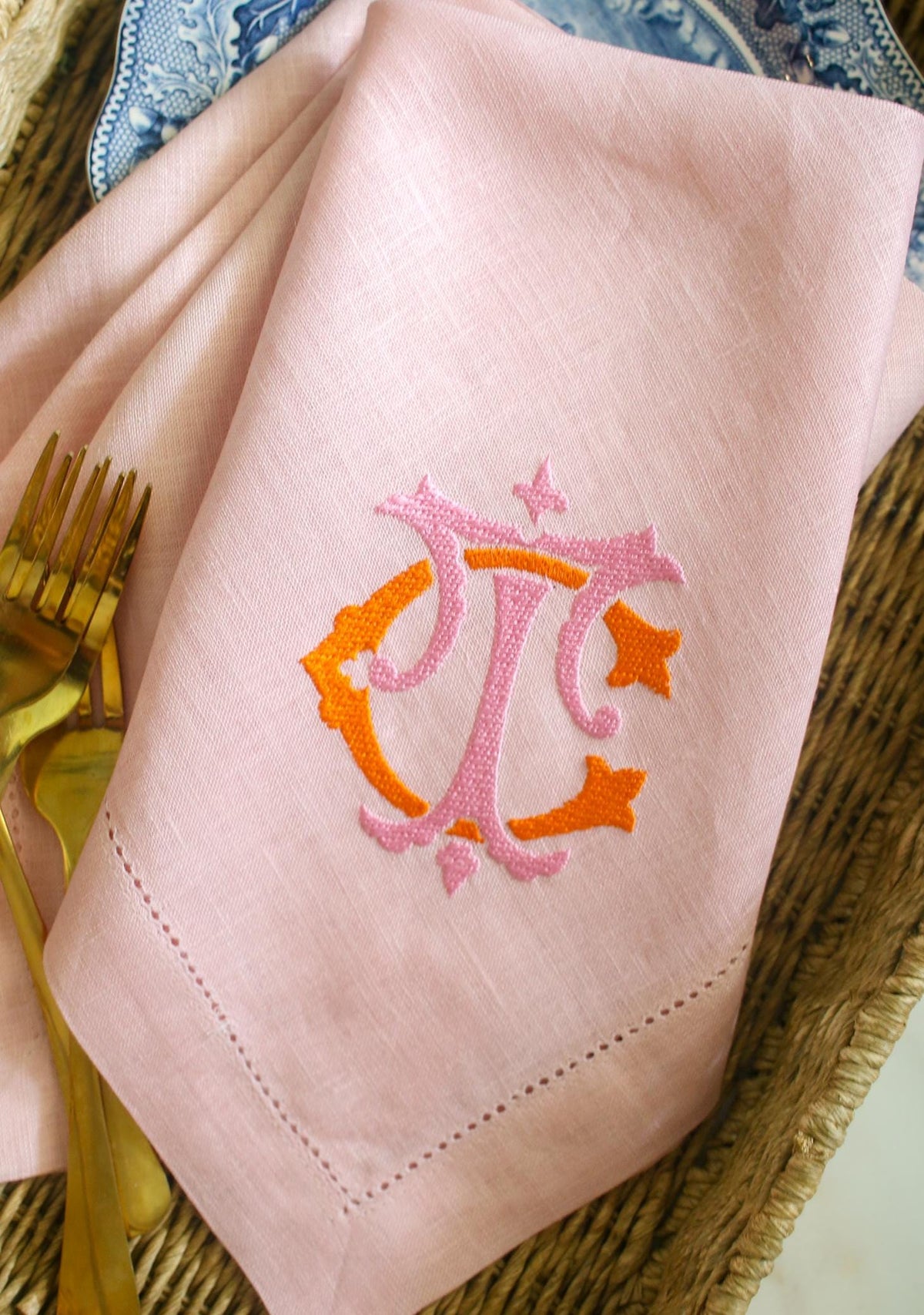 Monogrammed Linen Dinner Napkins (Set of 4) - Embroidered Wedding Napkins