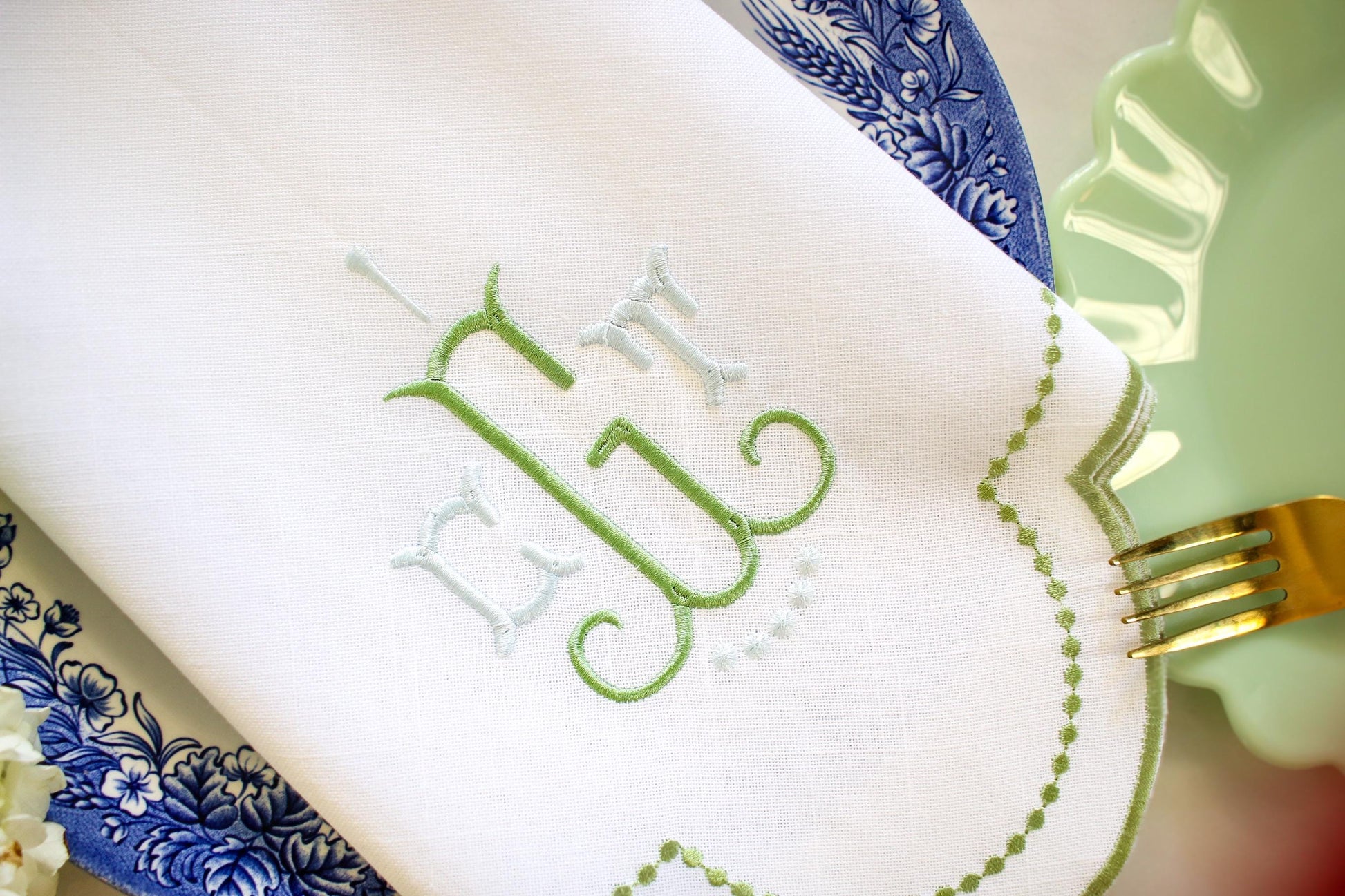Embroidered Scalloped Dinner Napkin | Grandmillenial Home | Hostess Gifts | Housewarming Gifts | Tablescape Decoration