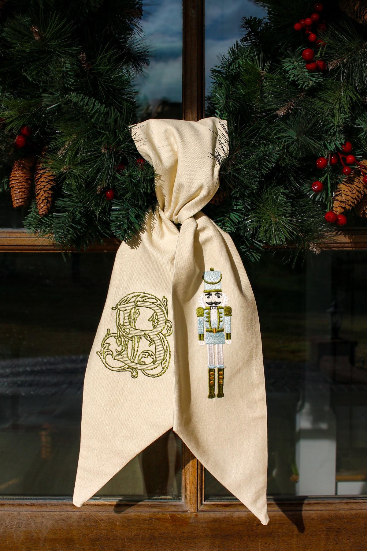 Embroidered Christmas Wreath Sash | Nutcracker Wreath Sash | Christmas Home Gifts | Grandmillenial Home Decorations