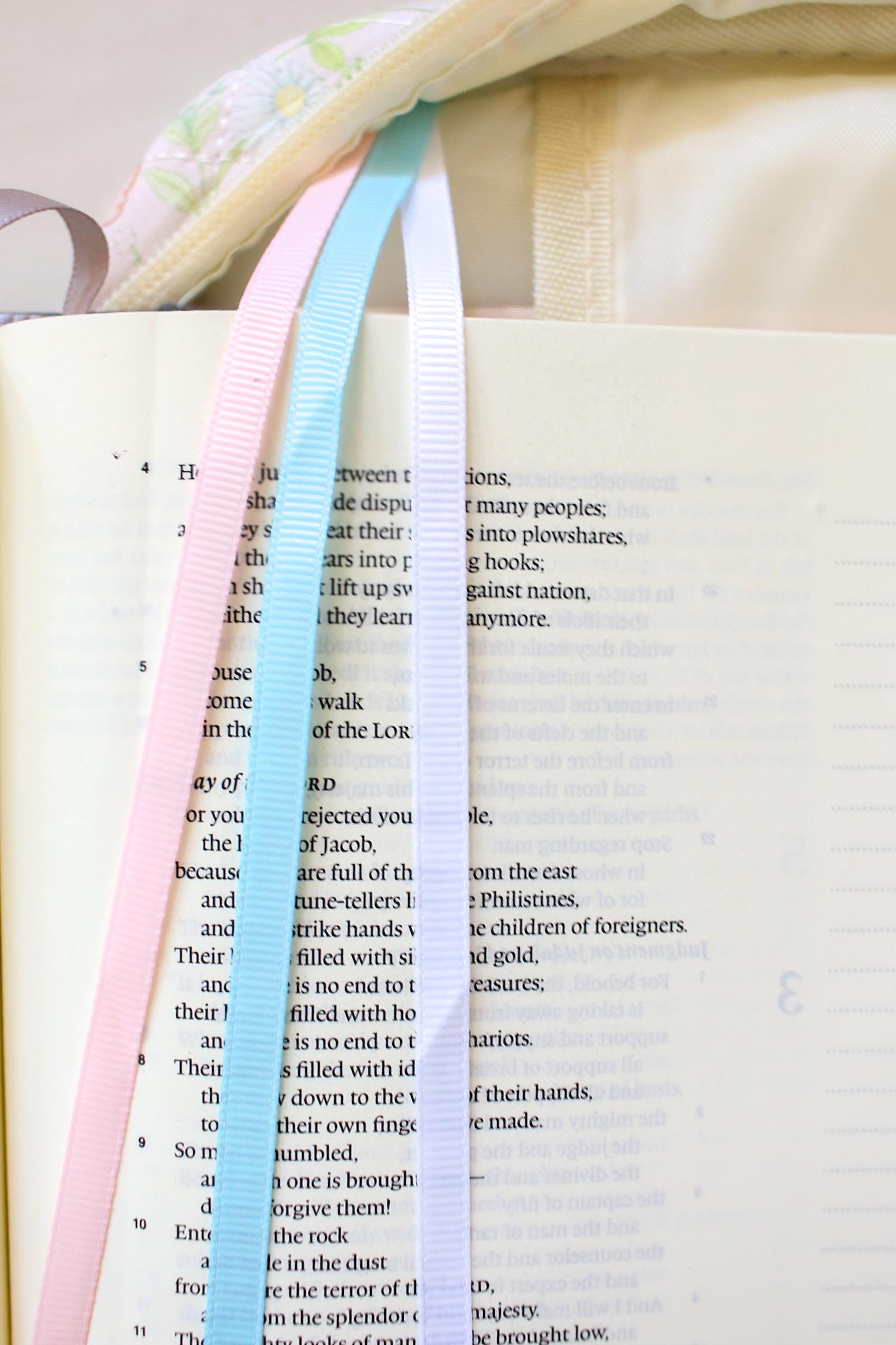 Personalized Appliqué Bible Cover | Monogrammed Quilted Bible Case with Zipper | Custom Bible Cover | Grandmillenial Gift